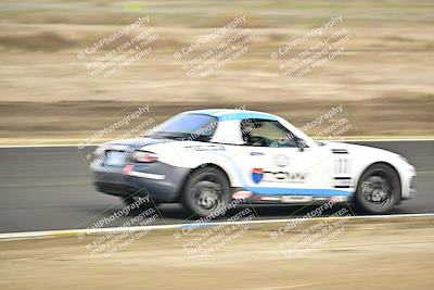 media/Jan-26-2025-CalClub SCCA (Sun) [[cfcea7df88]]/Group 4/Race/